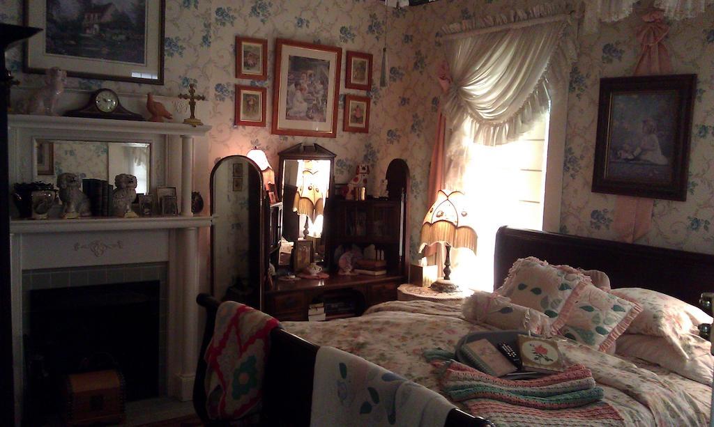 2439 Fairfield "A Bed And Breakfast" Shreveport Pokoj fotografie